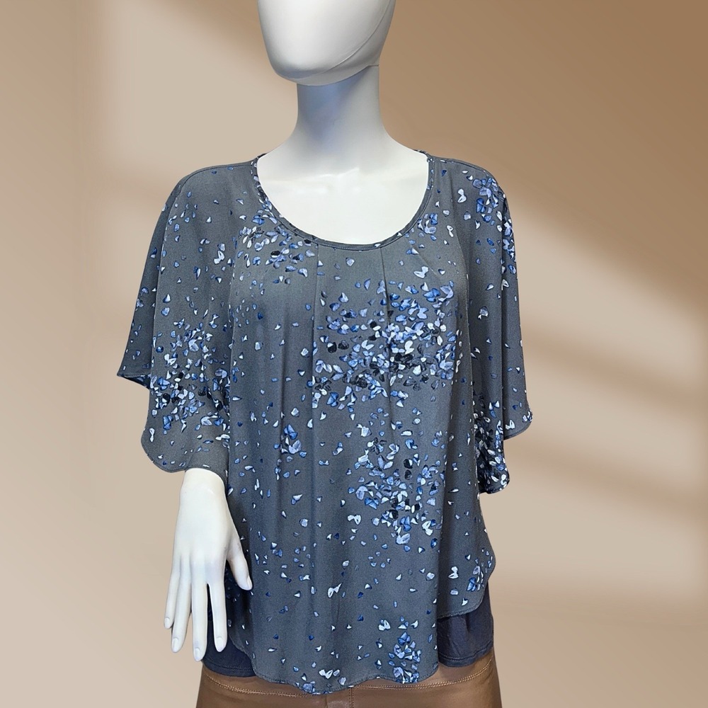 ELLE Women's Gray Butterfly Top With Underneath Gray Stretch Tank Size Medium